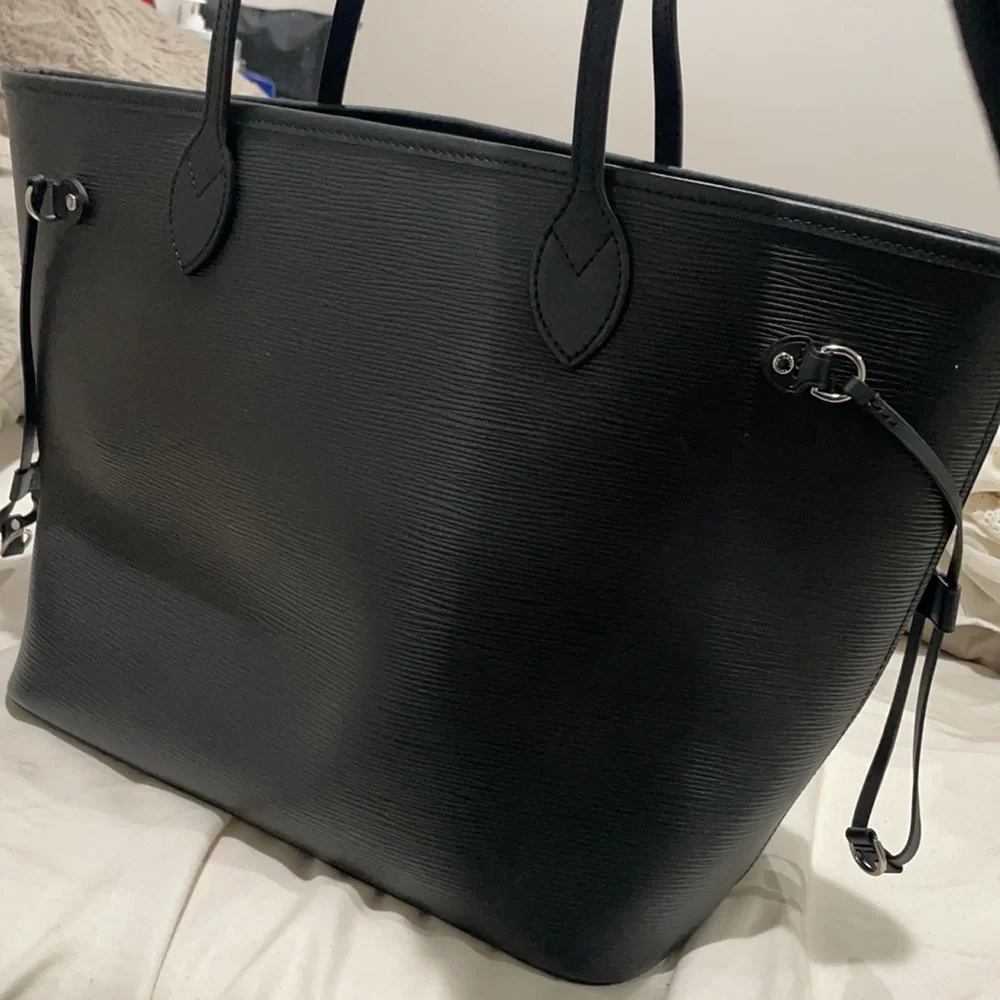 Louis Vuitton Neverfull MM EpiLeather - Picture 3 of 9